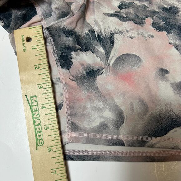 FourLaps NWT Arc Pink Clouds Gray Pink Tie Dye Print Bike Workout Shorts Size XL - Picture 12 of 13